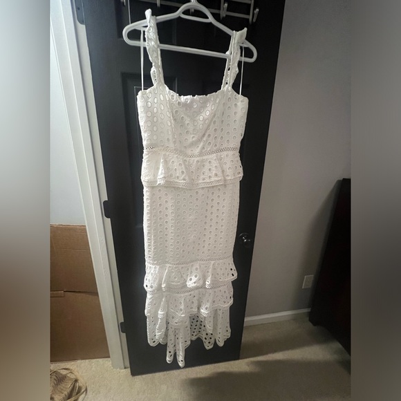 High low eyelet white midi dress - Picture 2 of 4